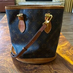Louis Vuitton Bucket Bag Vintage